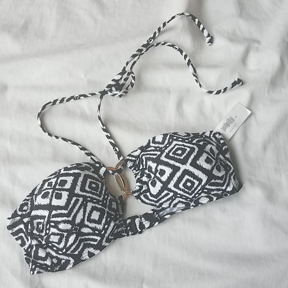 Black & White Convertible Bikini Top NEW  sz Small with metal loop details